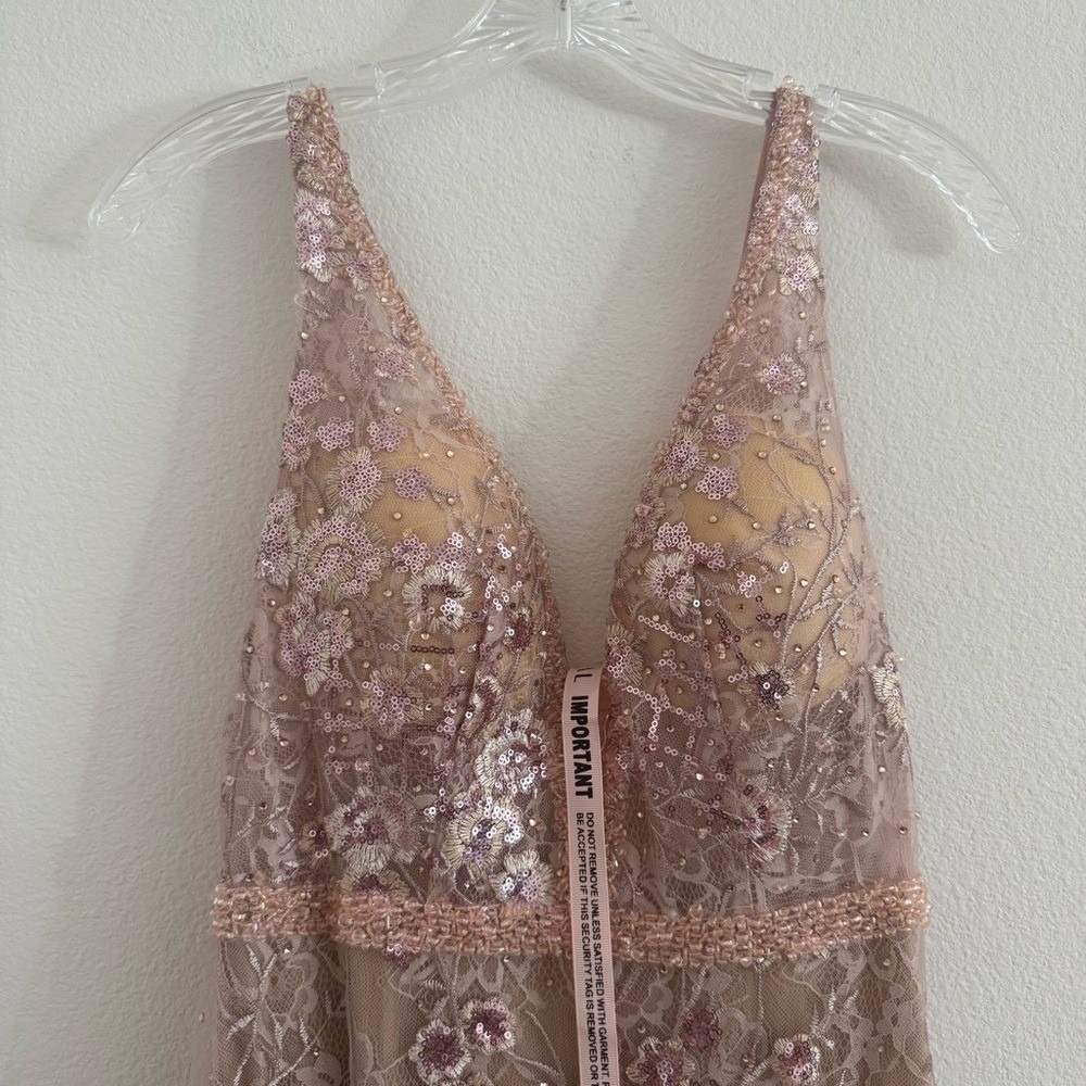 Mac Duggal Pink Floral Embellished Sleeveless Plunge Neck Gown 67481 Size: 6 NWT - Picture 3 of 12
